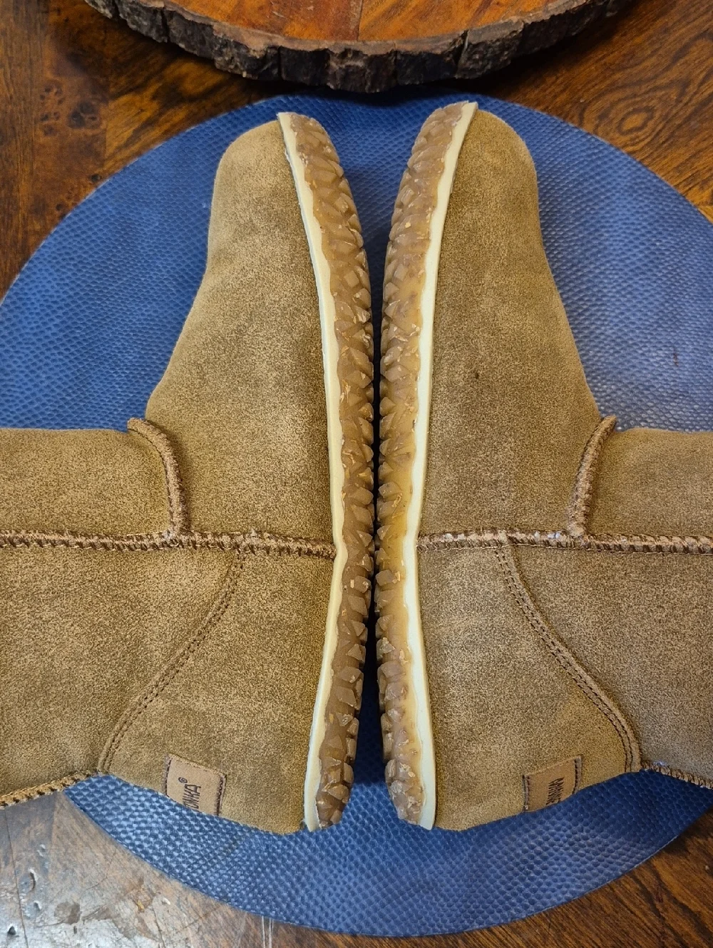 Minnetonka Womens Olympia Short Boots in Golden Tan Size 8M (#1032s)
